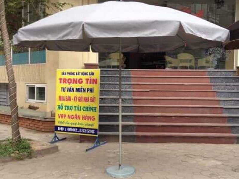 Dù che nắng ngoài trời thanh lý Dù che nắng ngoài trời thanh lý